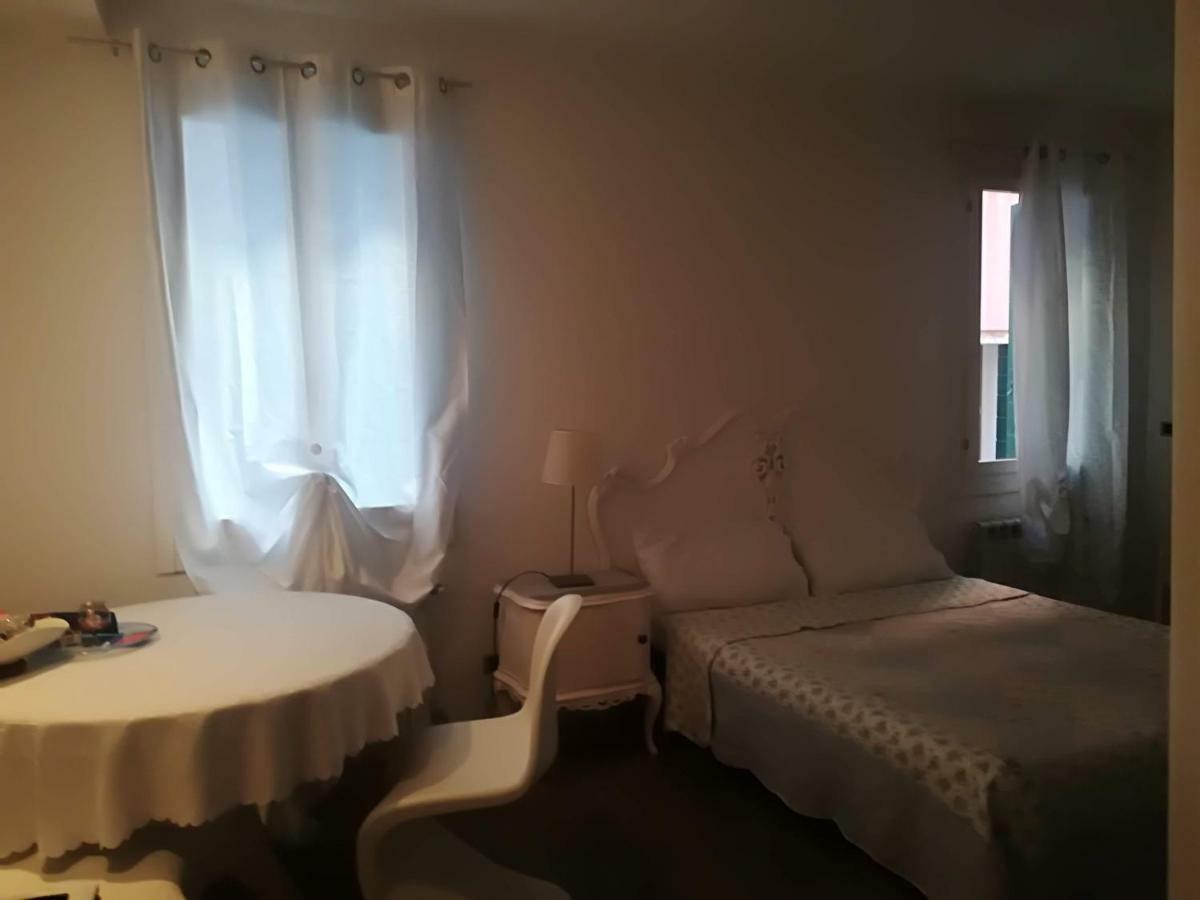 Casettaveneziana02704 Apartment Bagian luar foto
